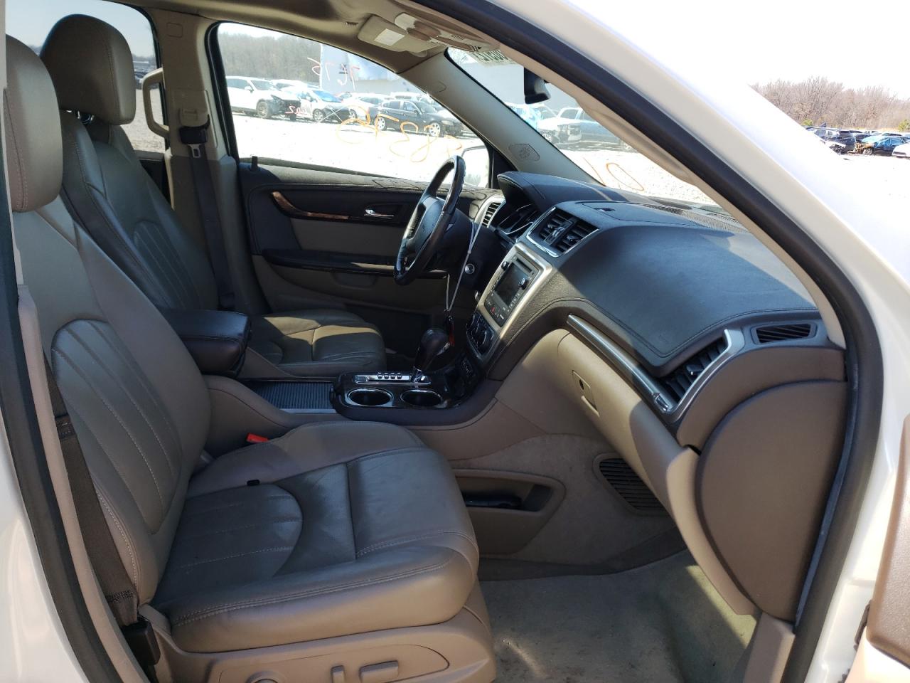 Photo 5 from auction – 2015 GMC ACADIA DEN with VIN 1GKKRTKD4FJ215811