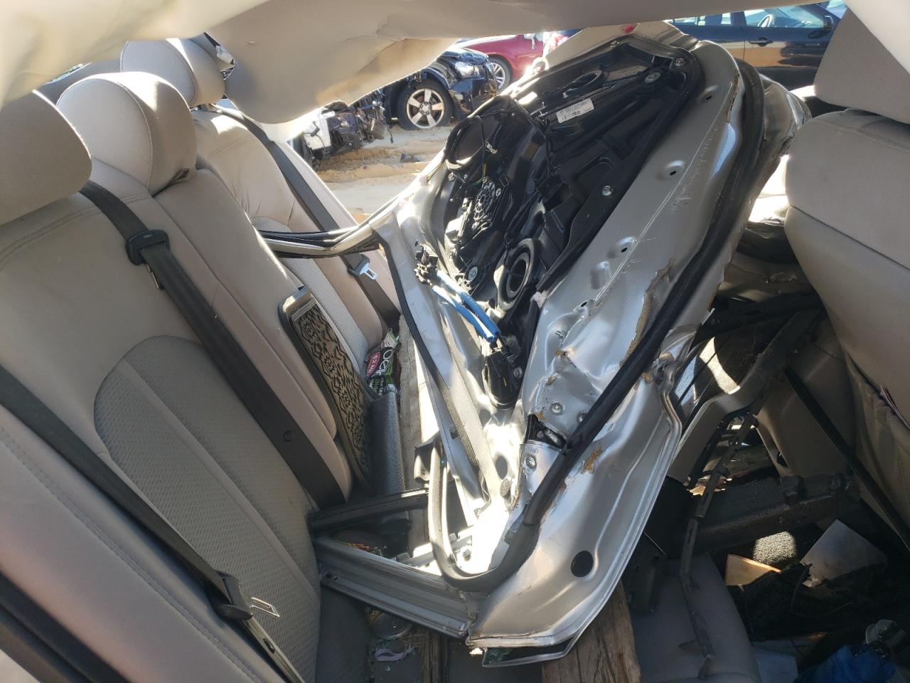 Photo 6 from auction – 2017 HYUNDAI SONATA with VIN 5NPE24AF9HH517354