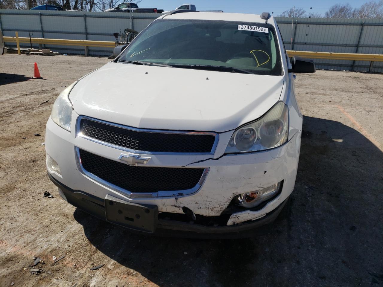Photo 9 from auction – 2011 CHEVROLET TRAVERSE L with VIN 1GNKVFED7BJ368012