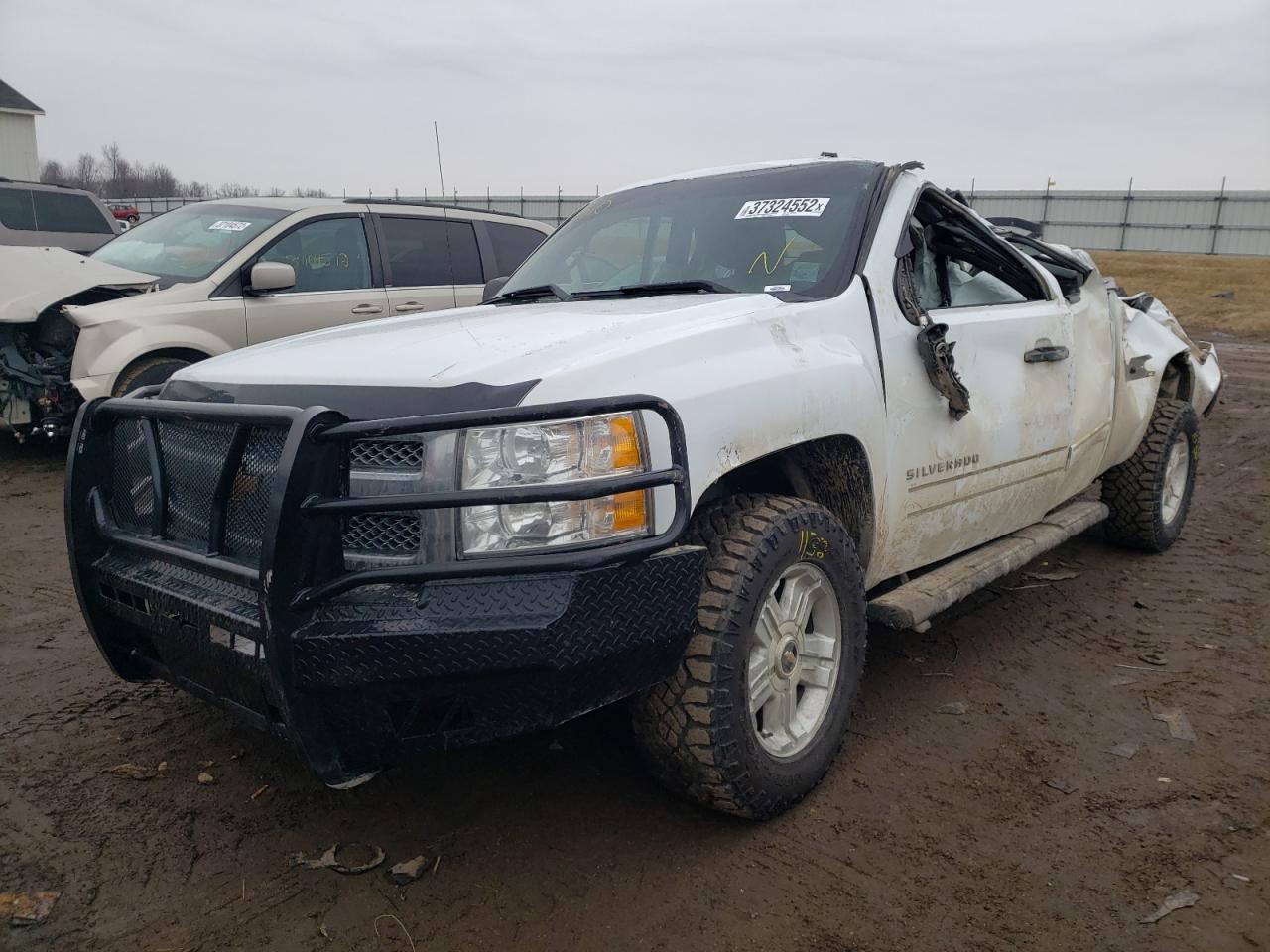 Photo 2 from auction – 2013 CHEVROLET SILVERADO with VIN 1GCRKSE77DZ254986