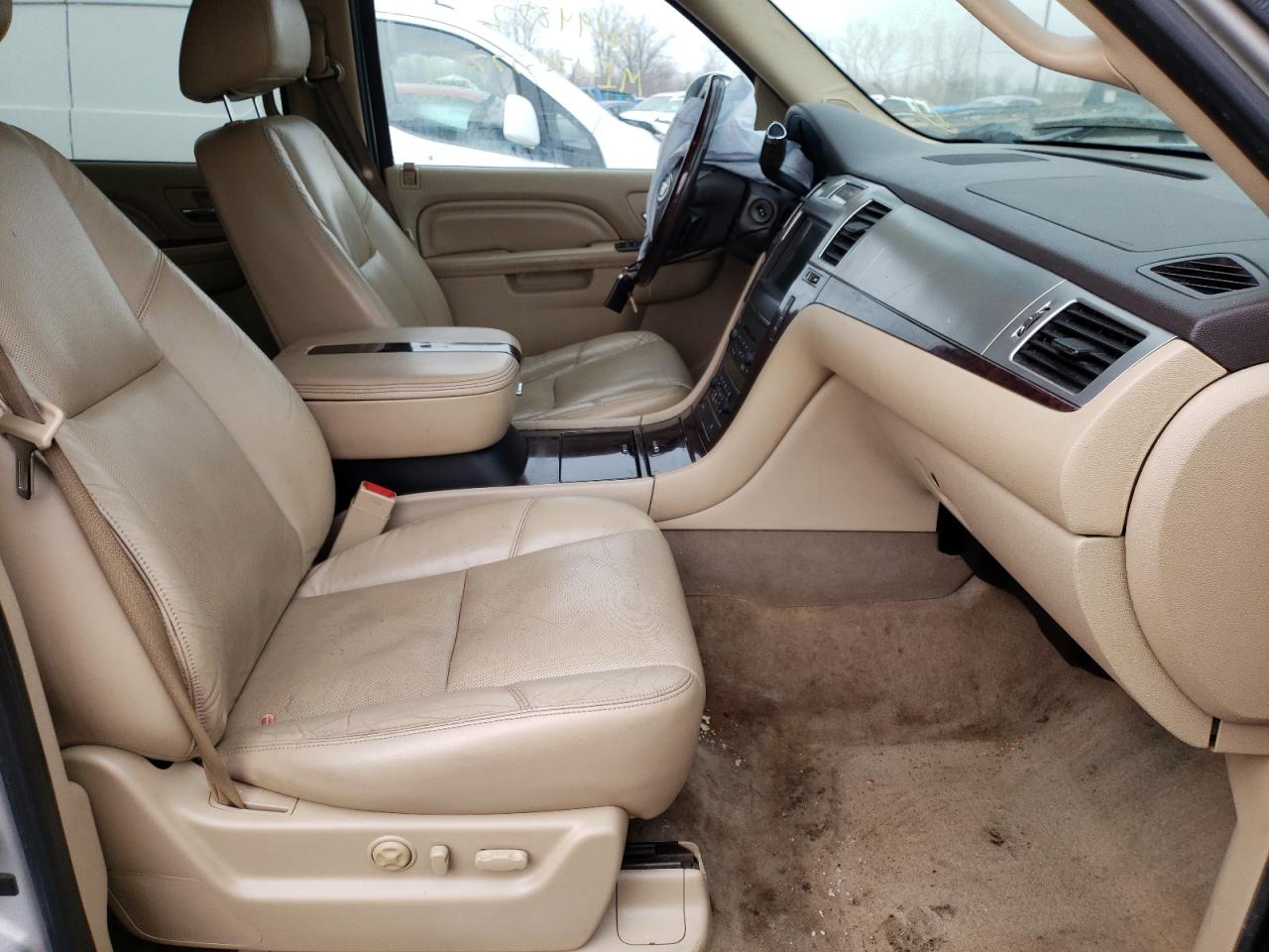 Photo 5 from auction – 2011 CADILLAC ESCALADE E with VIN 1GYS4JEF0BR181996