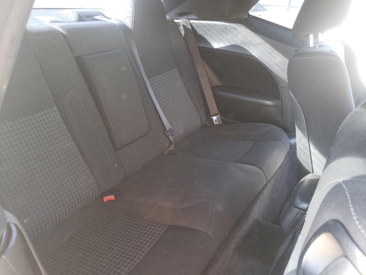 Photo 6 from auction – 2016 DODGE CHALLENGER with VIN 2C3CDZAGXGH148569