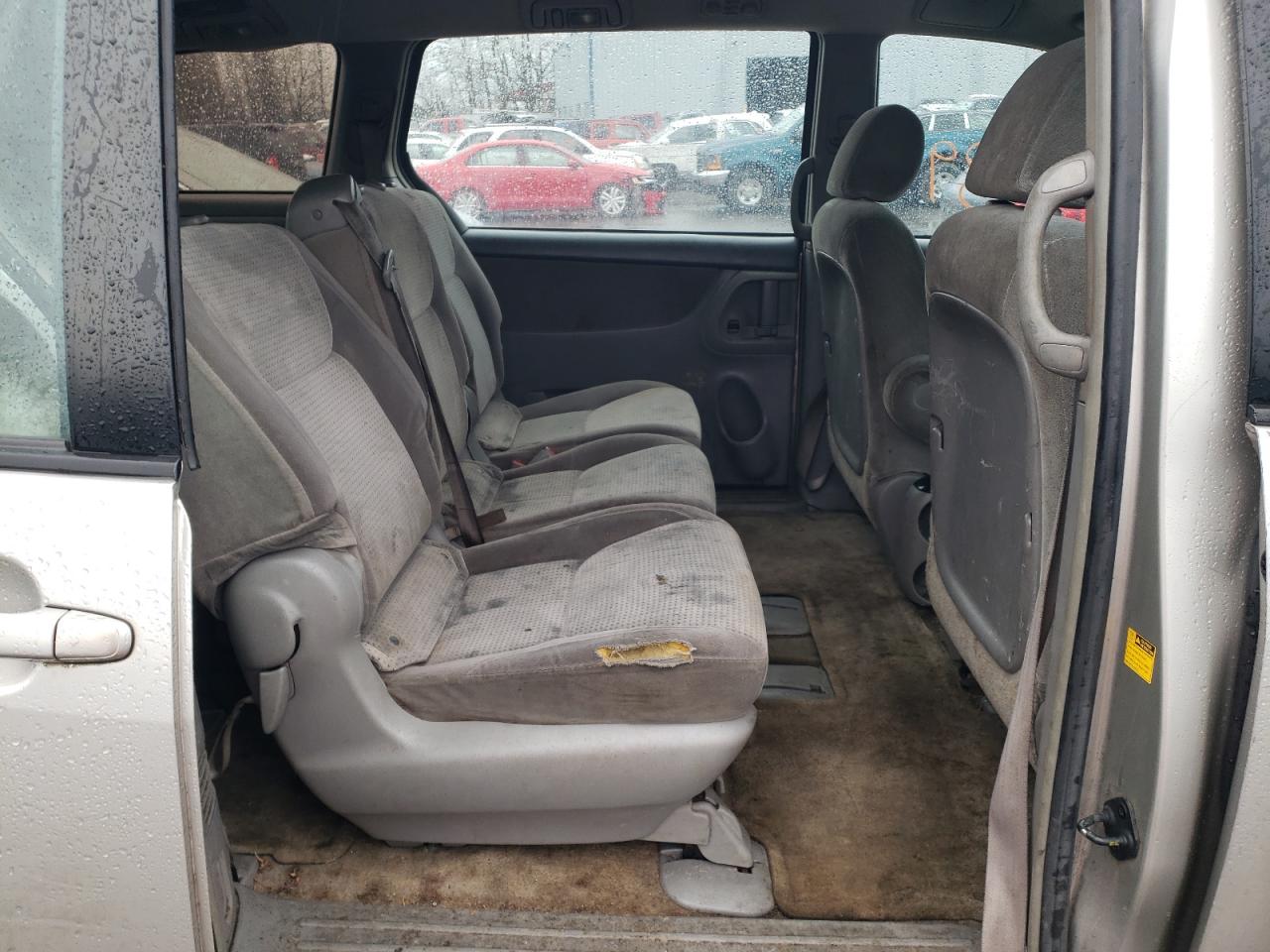 Photo 6 from auction – 2005 TOYOTA SIENNA CE with VIN 5TDZA23C55S364442