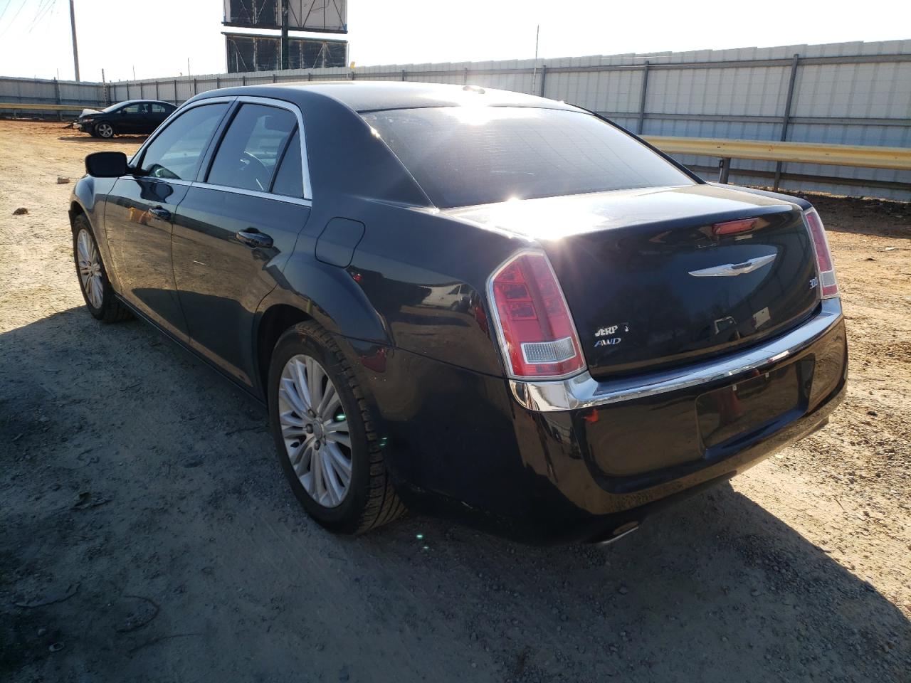 Photo 3 from auction – 2013 CHRYSLER 300 with VIN 2C3CCARG3DH553452