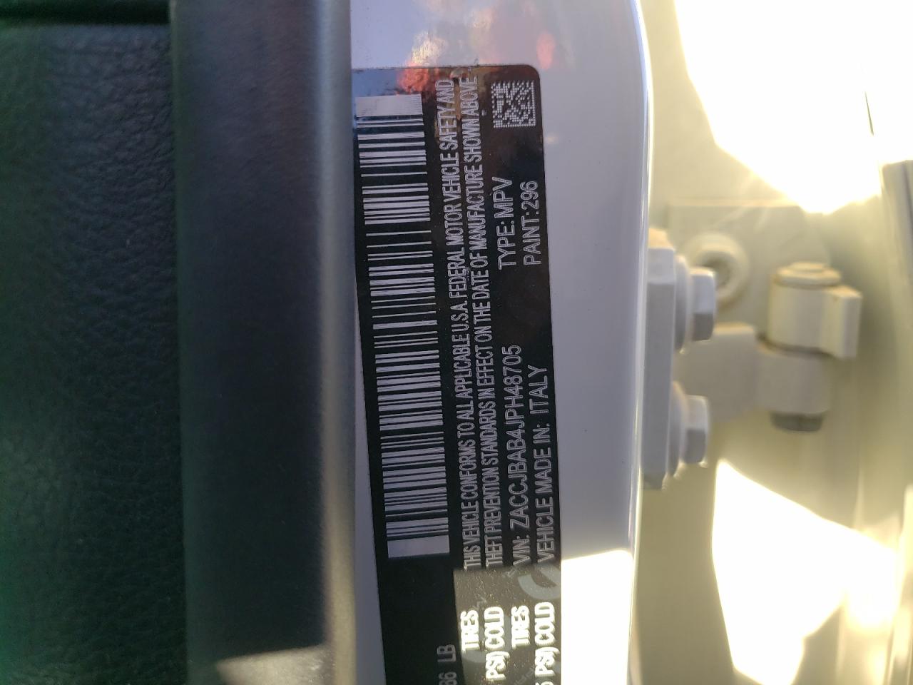 Photo 10 from auction – 2018 JEEP RENEGADE S with VIN ZACCJBAB4JPH48705