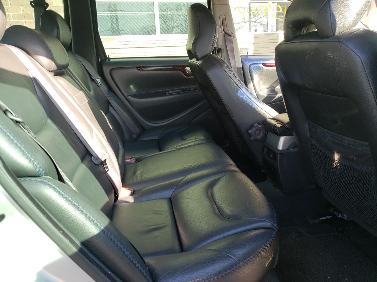 Photo 6 from auction – 2004 VOLVO XC70 with VIN YV1SZ59HX41158909