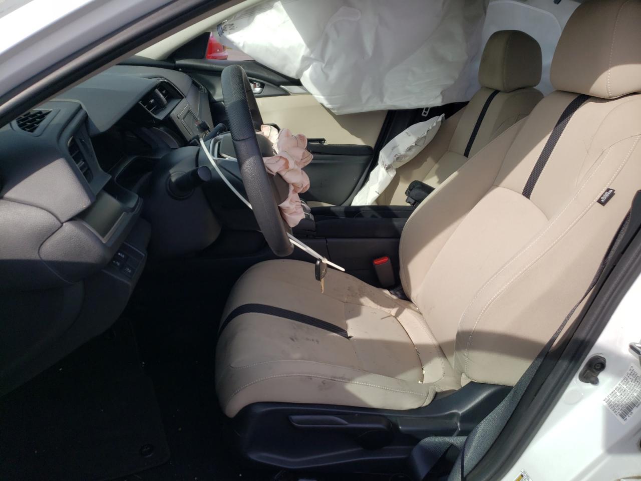 Photo 5 from auction – 2019 HONDA CIVIC LX with VIN 19XFC2F61KE201862