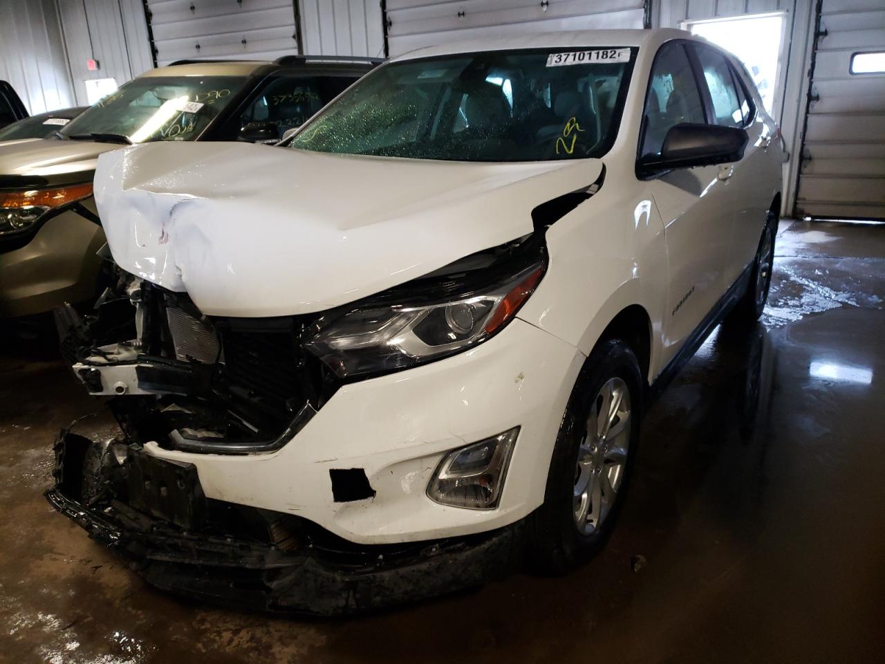 Photo 2 from auction – 2021 CHEVROLET EQUINOX LS with VIN 2GNAXHEV8M6161834