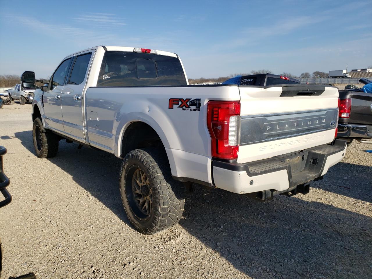 Photo 3 from auction – 2017 FORD F350 SUPER with VIN 1FT8W3BT3HED84171