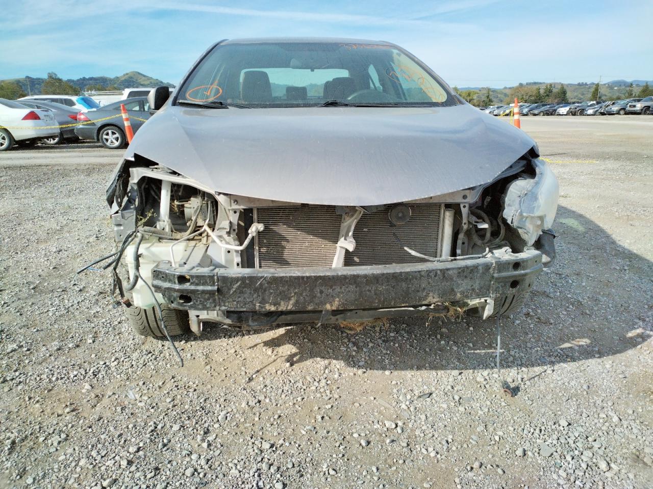 Photo 9 from auction – 2015 TOYOTA COROLLA L with VIN 2T1BURHE3FC393783