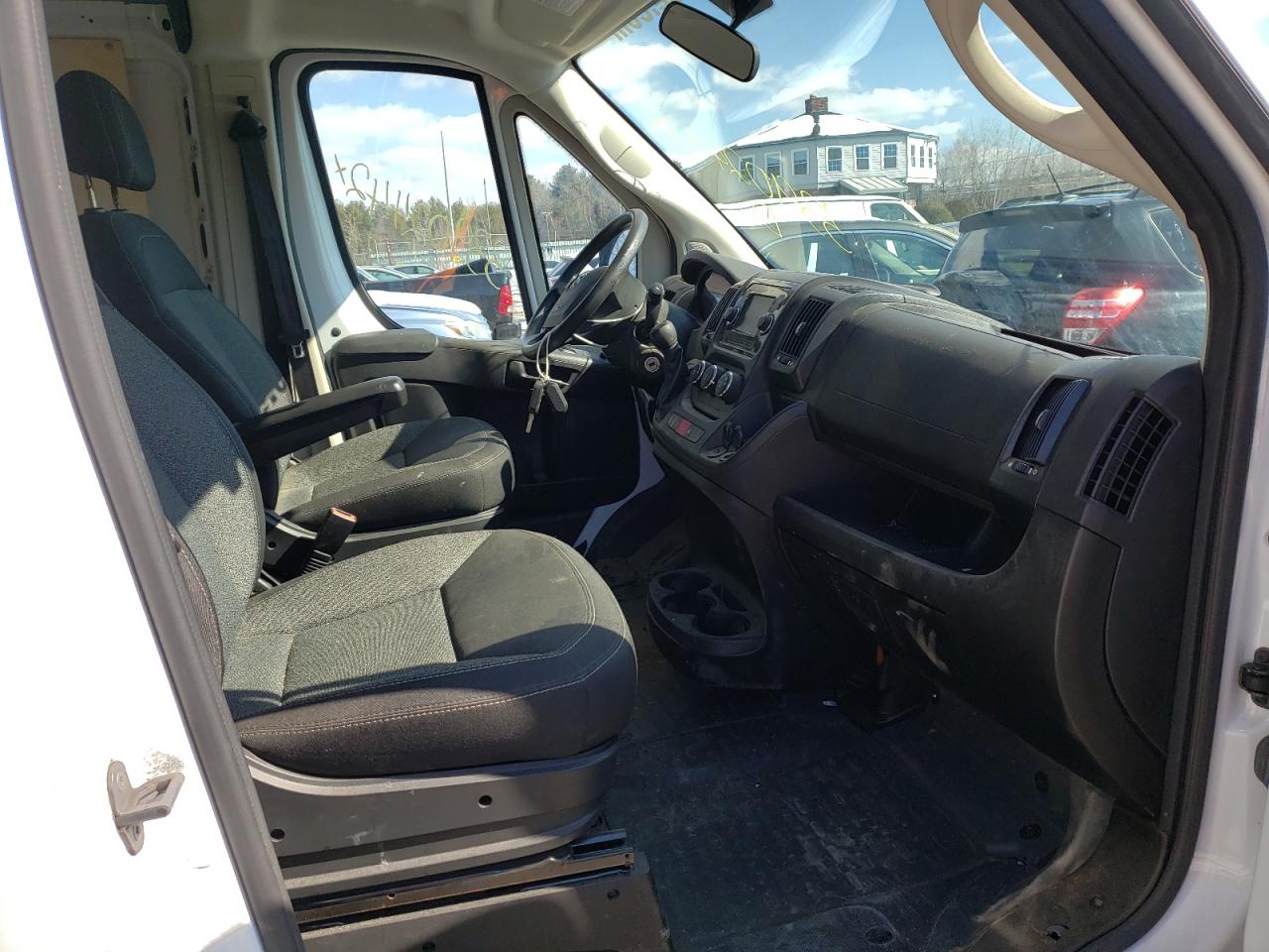 Photo 5 from auction – 2019 RAM PROMASTER with VIN 3C6TRVDG2KE535730