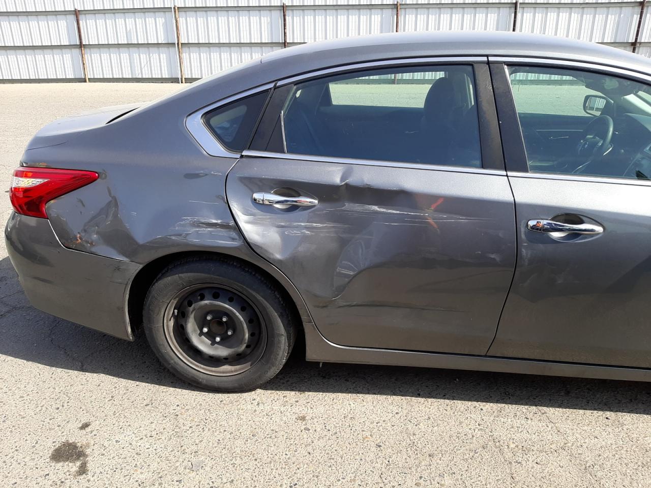 Photo 9 from auction – 2016 NISSAN ALTIMA 2.5 with VIN 1N4AL3AP0GC220178