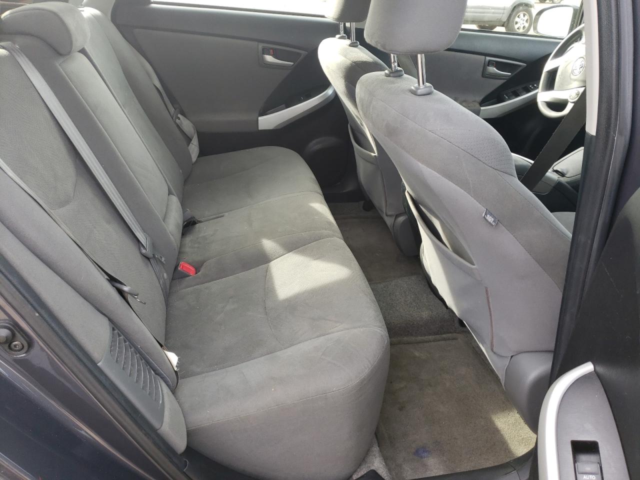 Photo 6 from auction – 2012 TOYOTA PRIUS with VIN JTDKN3DU5C5470542