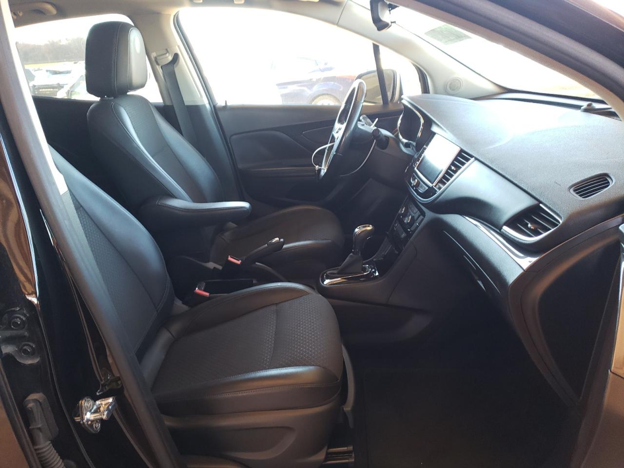 Photo 5 from auction – 2018 BUICK ENCORE PRE with VIN KL4CJASB8JB707765
