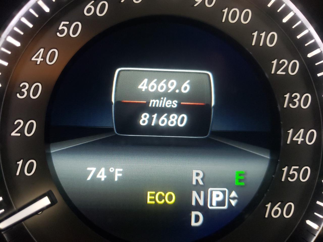 Photo 8 from auction – 2014 MERCEDES-BENZ E 350 with VIN WDDHF5KB9EA905695