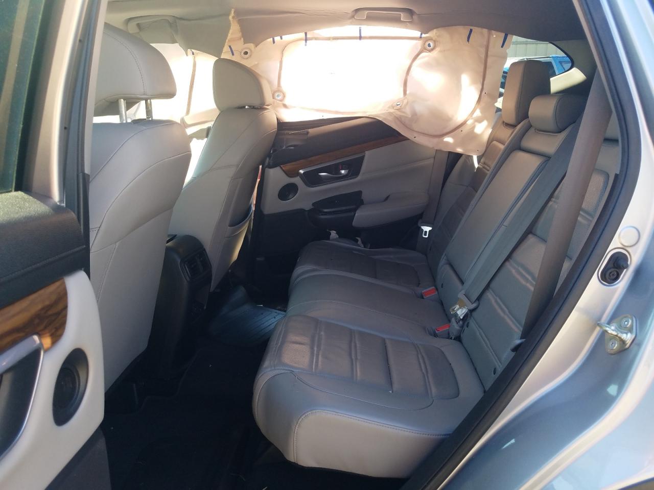 Photo 6 from auction – 2017 HONDA CR-V EXL with VIN 7FARW1H82HE000752