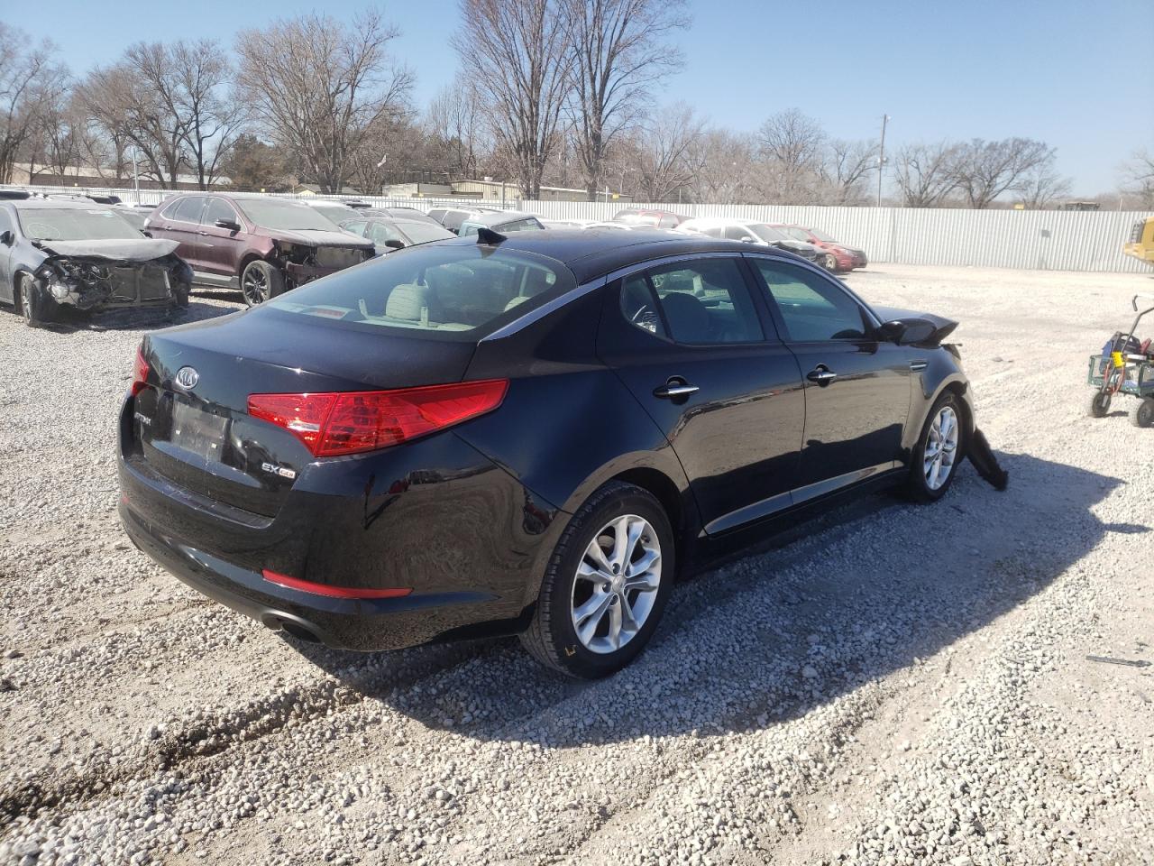 Photo 4 from auction – 2012 KIA OPTIMA EX with VIN 5XXGN4A71CG070936