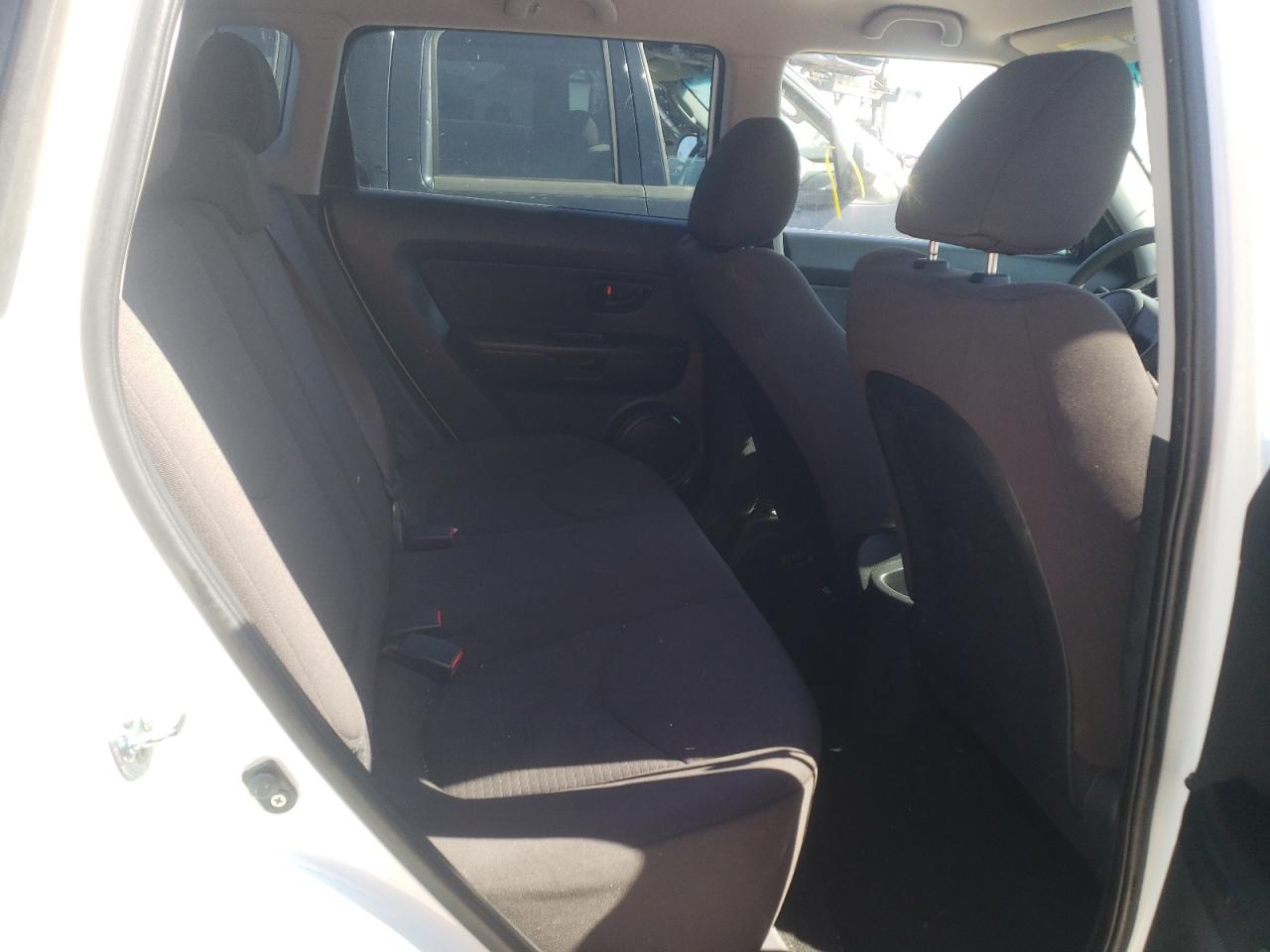 Photo 6 from auction – 2012 KIA SOUL with VIN KNDJT2A53C7474490