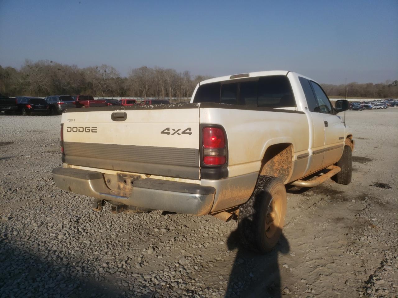 Photo 4 from auction – 1998 DODGE RAM 1500 with VIN 3B7HF13Z9WG146113