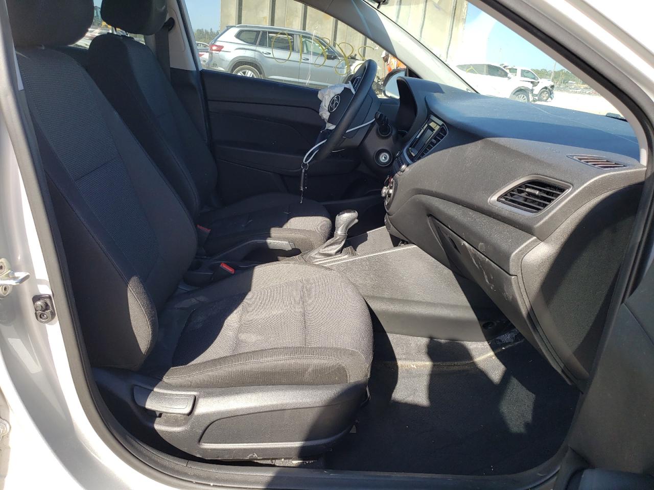 Photo 5 from auction – 2018 HYUNDAI ACCENT SE with VIN 3KPC24A30JE018675