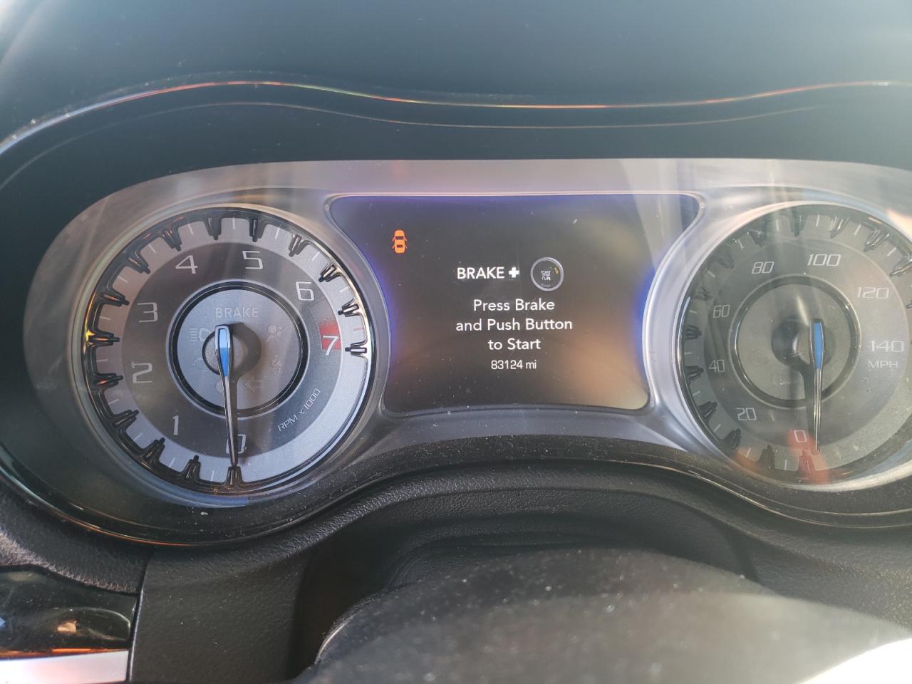 Photo 8 from auction – 2018 CHRYSLER 300 S with VIN 2C3CCAGG3JH240755