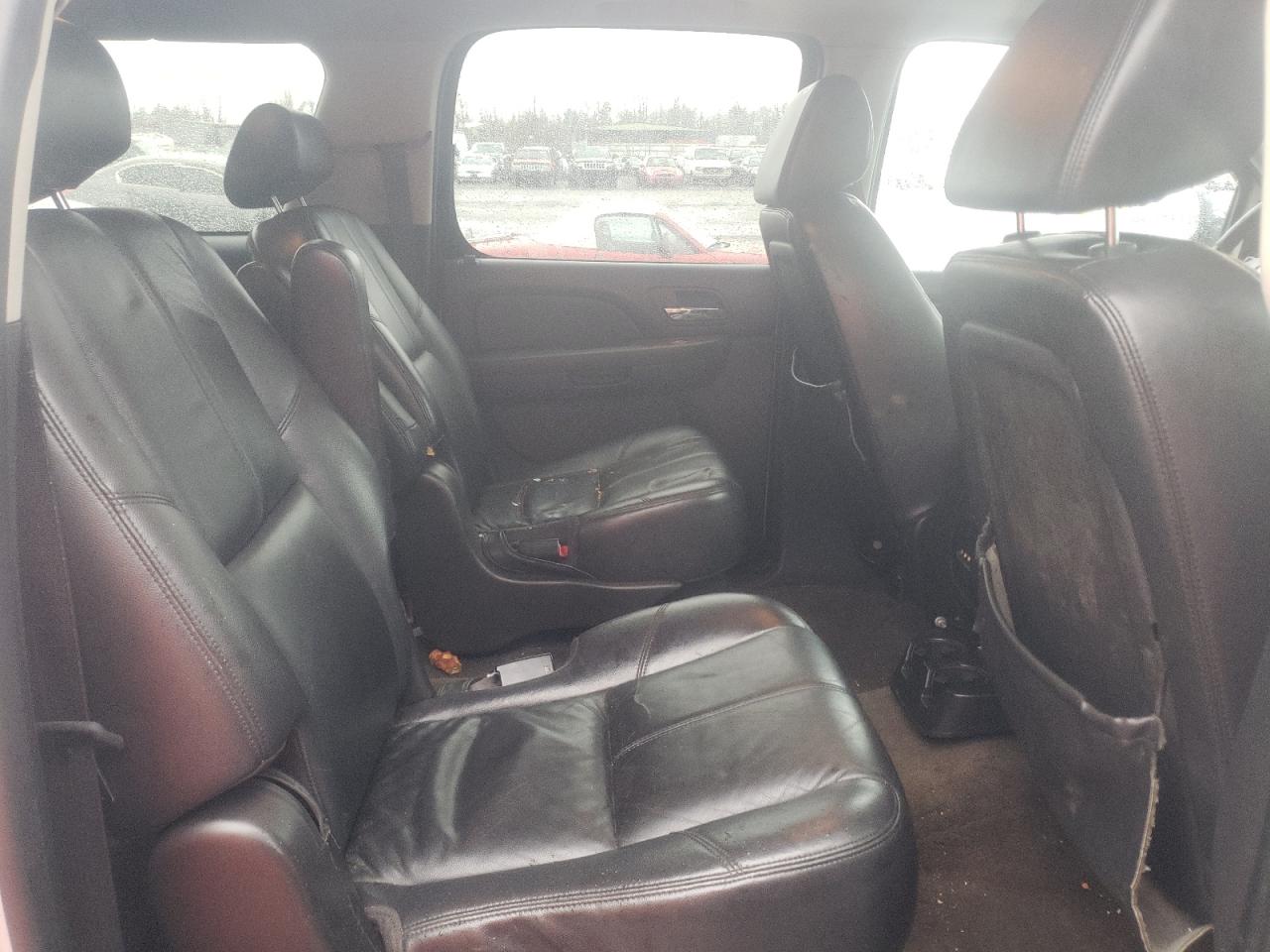 Photo 6 from auction – 2008 CHEVROLET SUBURBAN K with VIN 3GNFK16358G159414