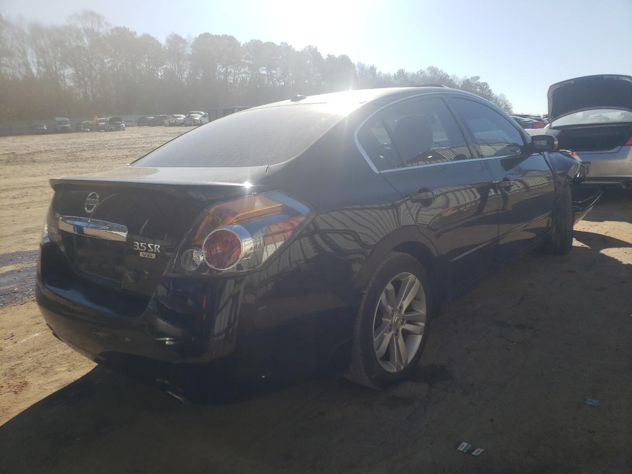 Photo 4 from auction – 2011 NISSAN ALTIMA SR with VIN 1N4BL2AP1BN472551