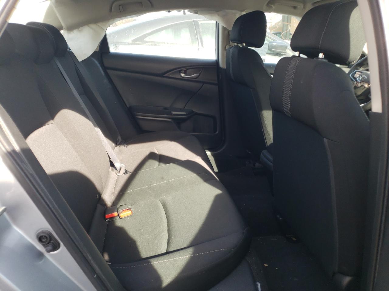 Photo 6 from auction – 2019 HONDA CIVIC LX with VIN 2HGFC2F61KH554480
