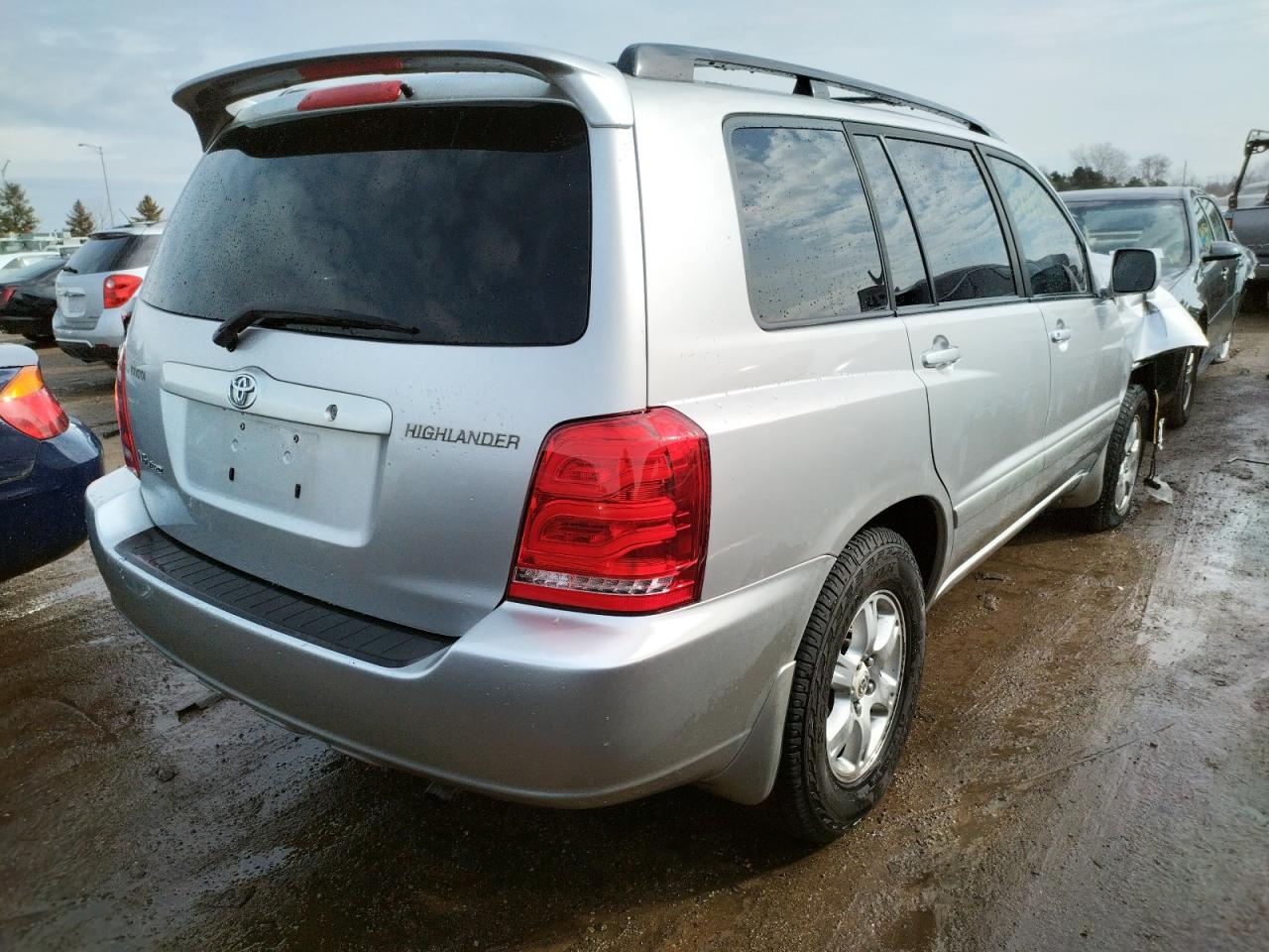 Photo 4 from auction – 2002 TOYOTA HIGHLANDER with VIN JTEHF21A920076495
