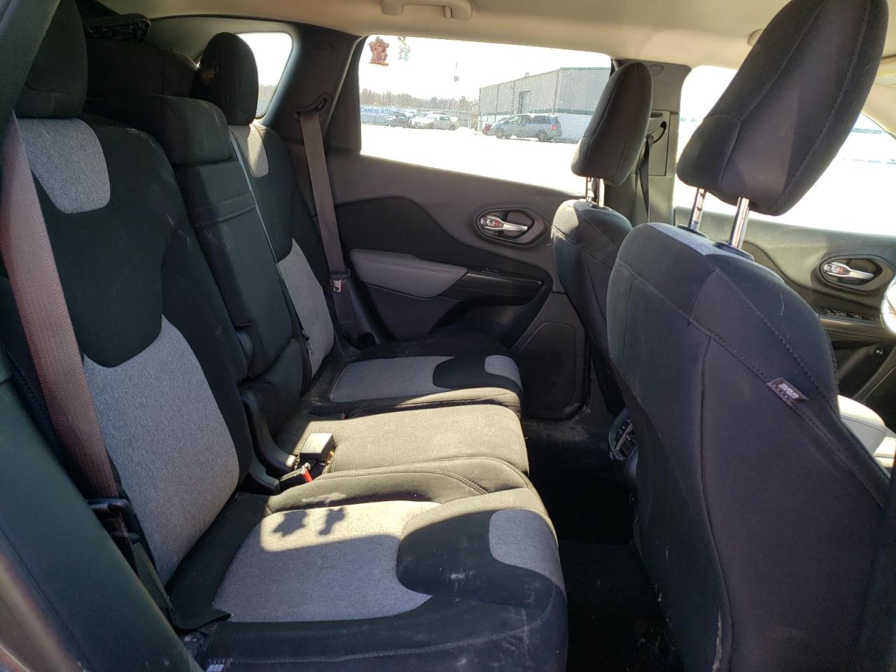 Photo 6 from auction – 2014 JEEP CHEROKEE L with VIN 1C4PJMCS9EW215882