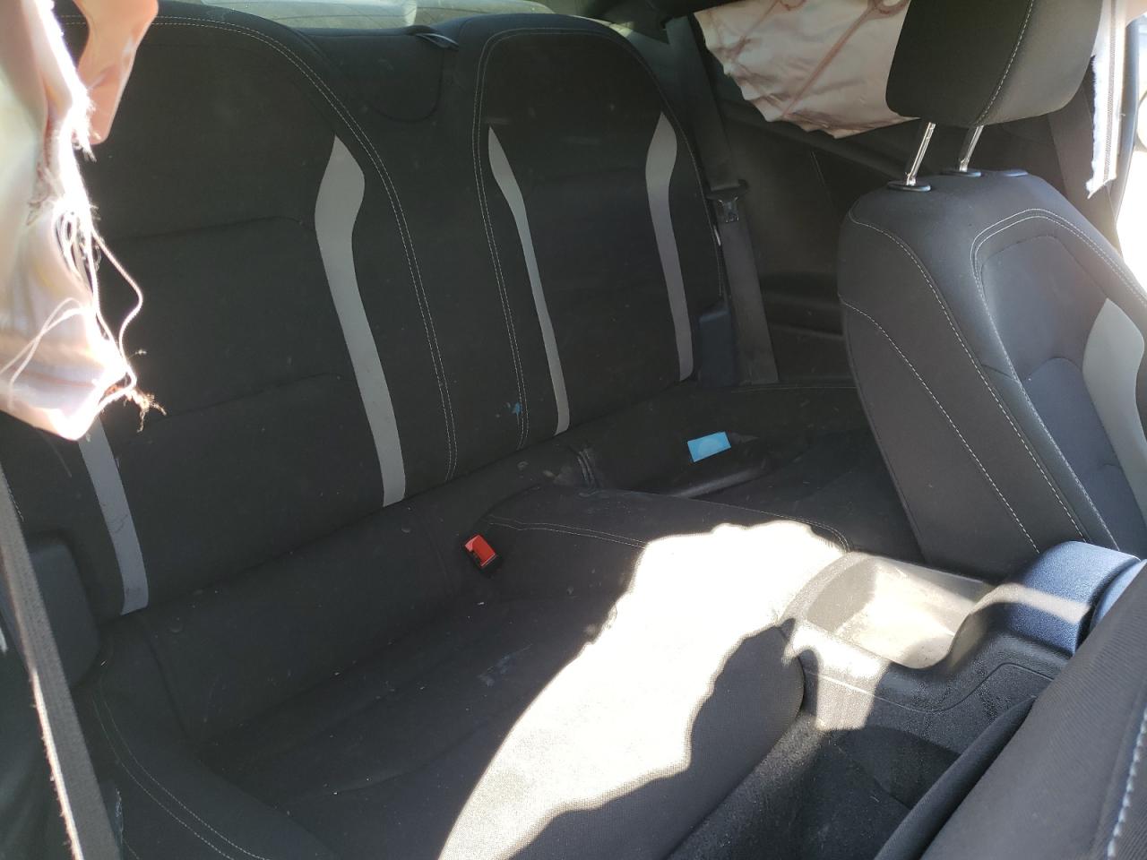 Photo 6 from auction – 2019 CHEVROLET CAMARO LS with VIN 1G1FB1RX3K0137648