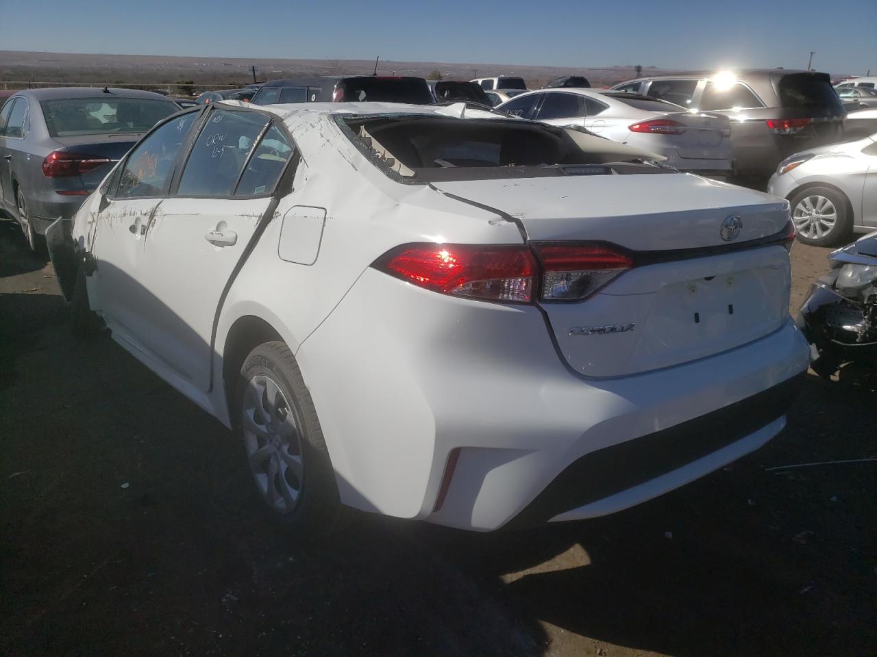 Photo 3 from auction – 2022 TOYOTA COROLLA LE with VIN 5YFEPMAEXNP279098