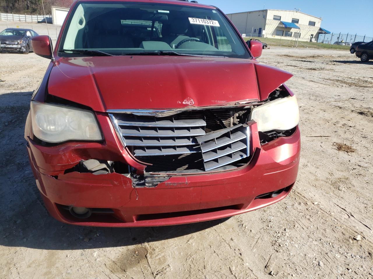 Photo 9 from auction – 2008 CHRYSLER TOWN & COU with VIN 2A8HR54PX8R793539