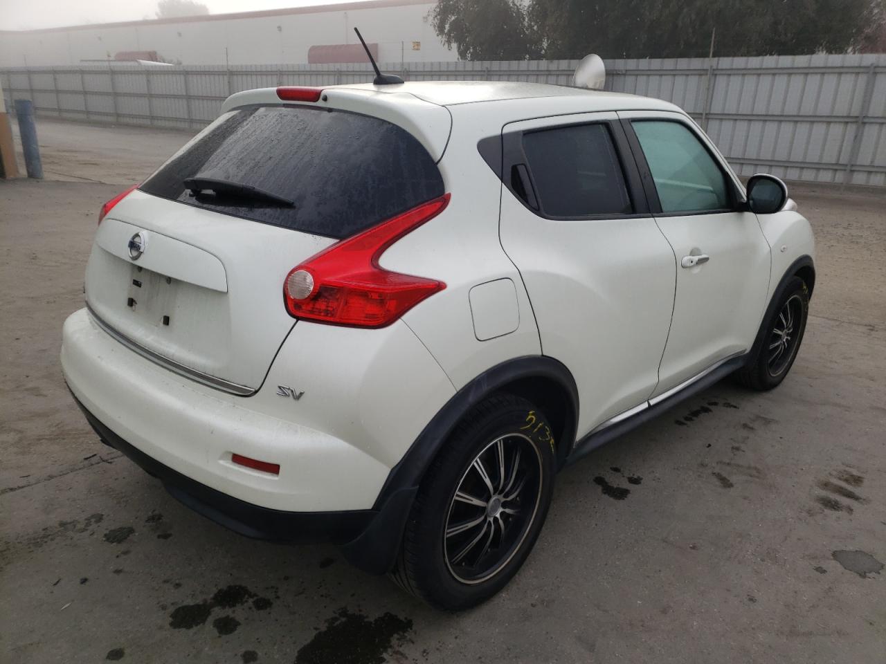 Photo 4 from auction – 2011 NISSAN JUKE S with VIN JN8AF5MR6BT014967