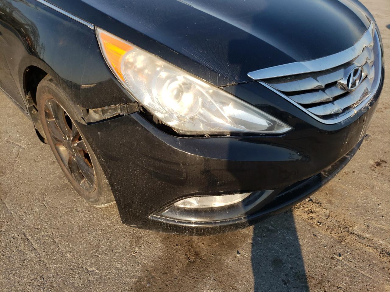 Photo 9 from auction – 2012 HYUNDAI SONATA SE with VIN 5NPEC4AC0CH314235