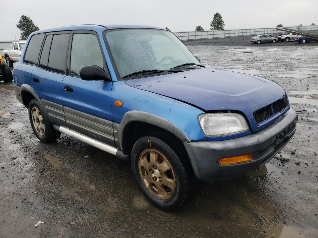 TOYOTA RAV4 1997 with VIN JT3HP10V6V7038271 - Photo from auction