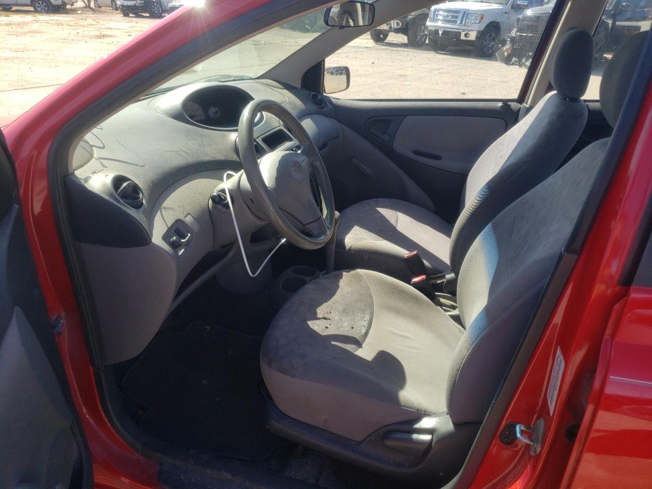 Photo 5 from auction – 2001 TOYOTA ECHO with VIN JTDBT123X10155797