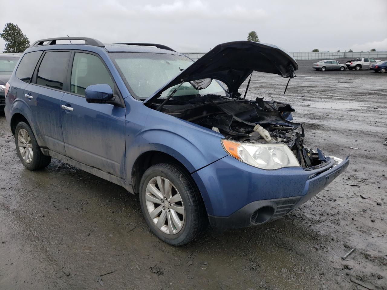 SUBARU FORESTER 2 2012 with VIN JF2SHADC2CH423584 - Photo from auction