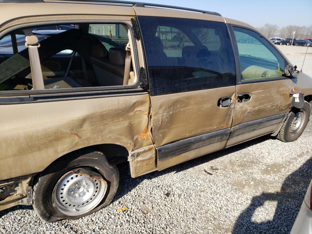 Photo 9 from auction – 1997 DODGE GRAND CARA with VIN 2B4GP44R3VR230541