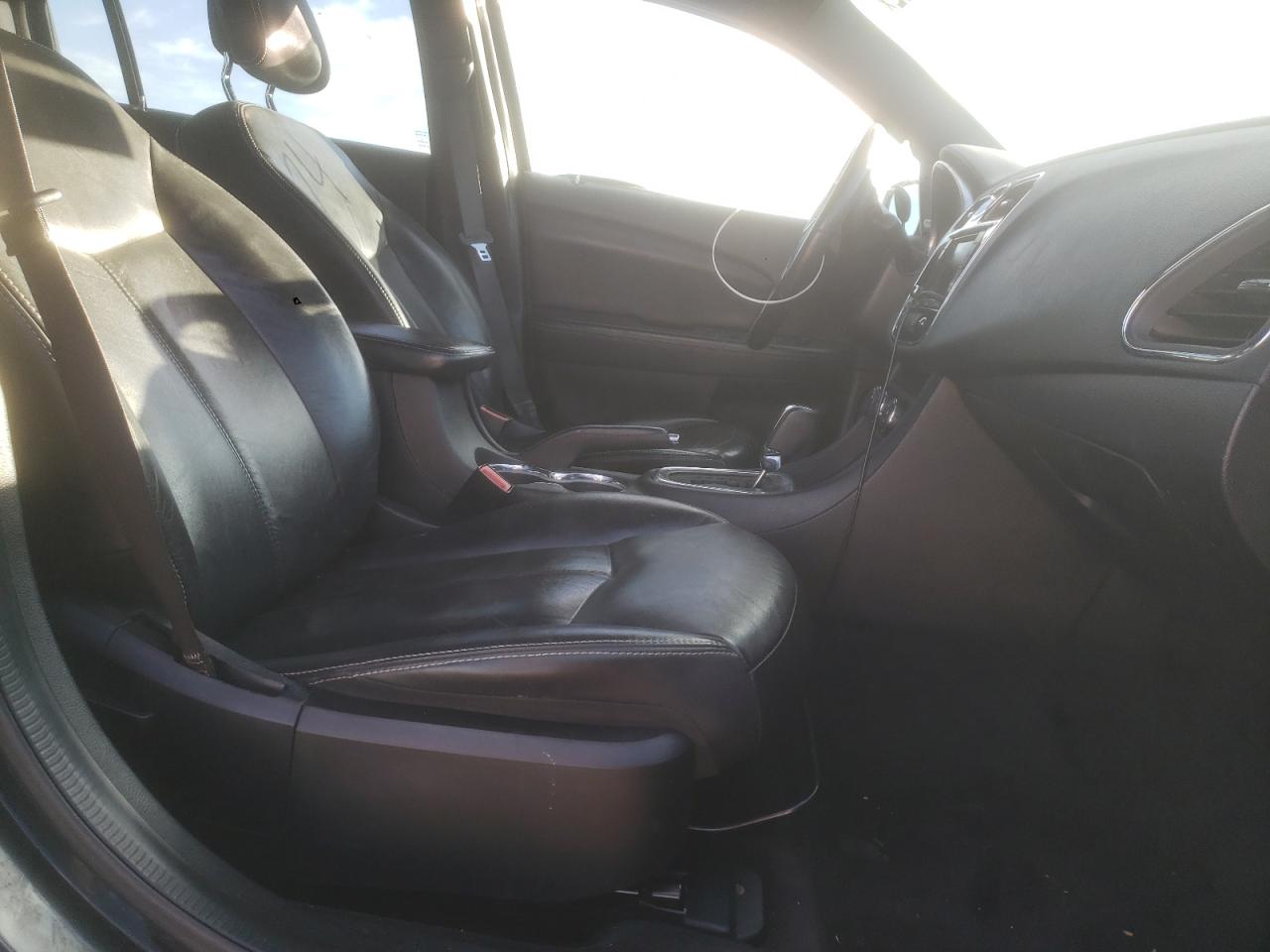 Photo 5 from auction – 2014 CHRYSLER 200 LIMITE with VIN 1C3CCBCG7EN135418