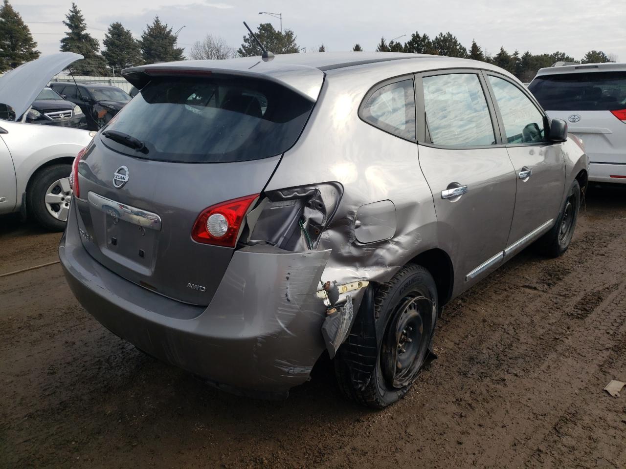 Photo 4 from auction – 2011 NISSAN ROGUE S with VIN JN8AS5MV0BW667253