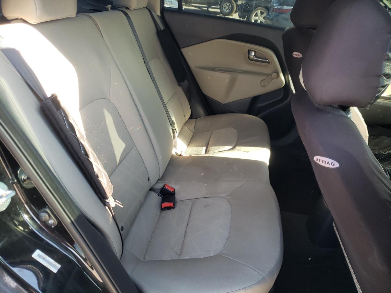 Photo 6 from auction – 2014 KIA RIO LX with VIN KNADM4A39E6395240