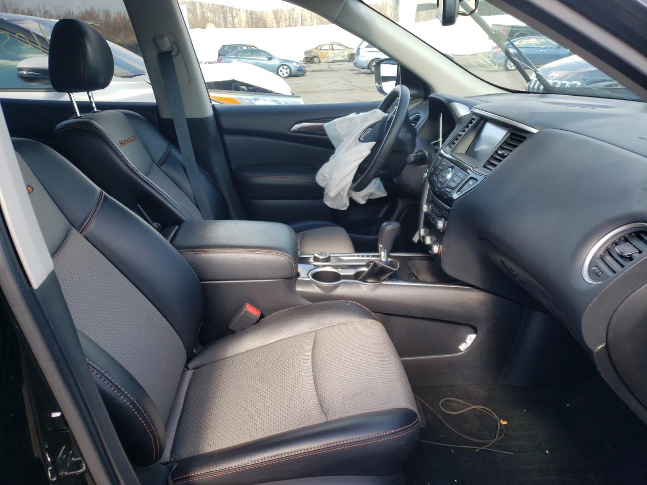 Photo 5 from auction – 2020 NISSAN PATHFINDER with VIN 5N1DR2BM5LC597969