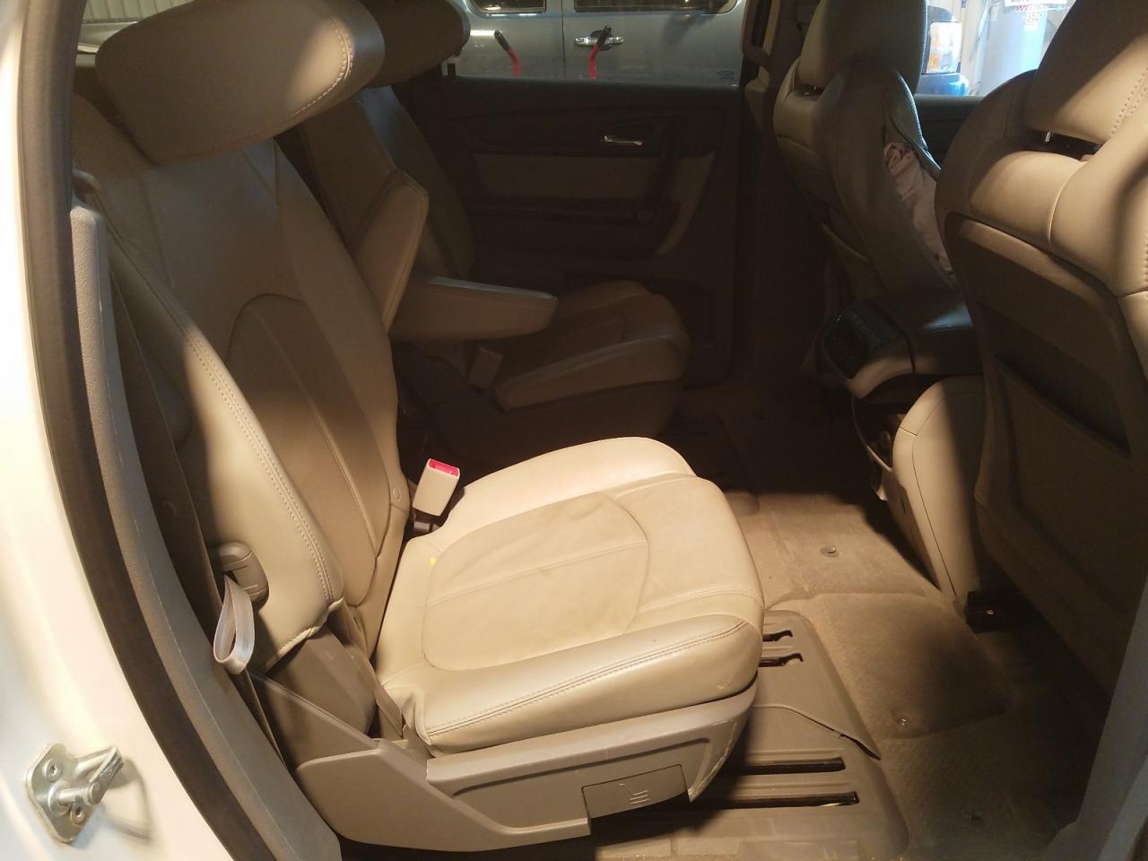 Photo 6 from auction – 2015 GMC ACADIA SLT with VIN 1GKKRRKD4FJ125609