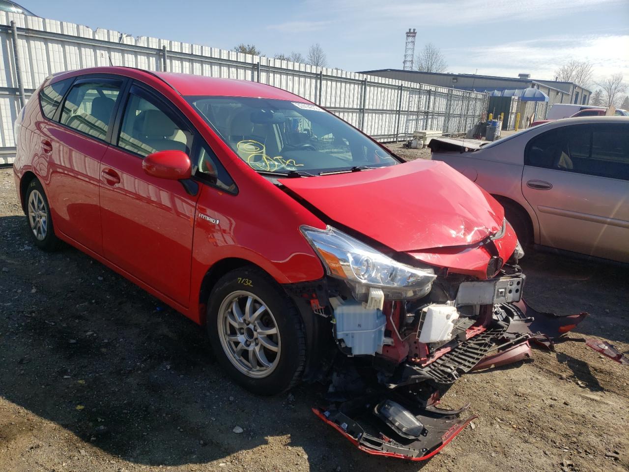 TOYOTA PRIUS V 2015 with VIN JTDZN3EU9FJ018084 - Photo from auction