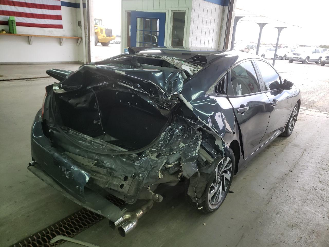 Photo 4 from auction – 2016 HONDA CIVIC EX with VIN 19XFC2F72GE244235