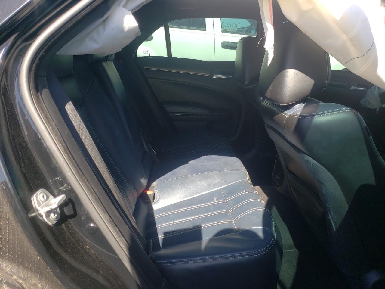 Photo 6 from auction – 2016 CHRYSLER 300 S with VIN 2C3CCABT5GH192799