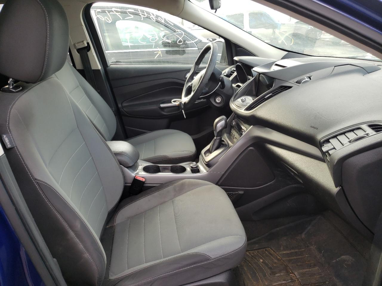 Photo 5 from auction – 2016 FORD ESCAPE SE with VIN 1FMCU9G9XGUC82639