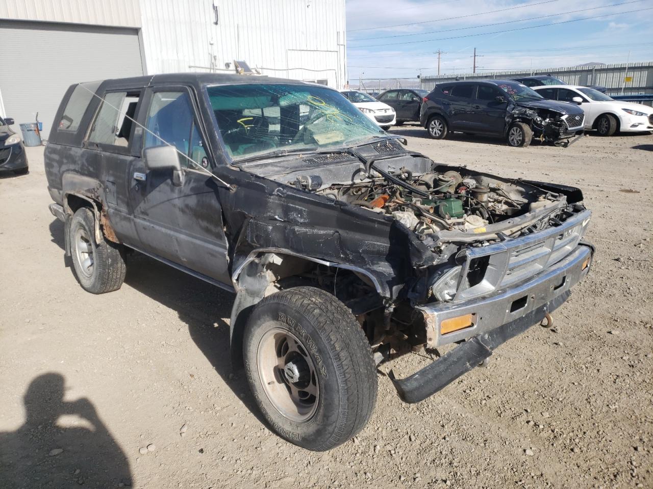 TOYOTA 4RUNNER 1987 with VIN JT4RN62S4H0179231 - Photo from auction