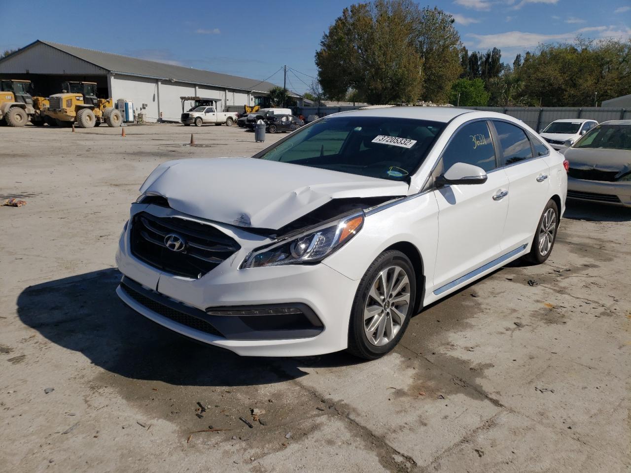Photo 2 from auction – 2016 HYUNDAI SONATA with VIN 5NPE34AFXGH345833